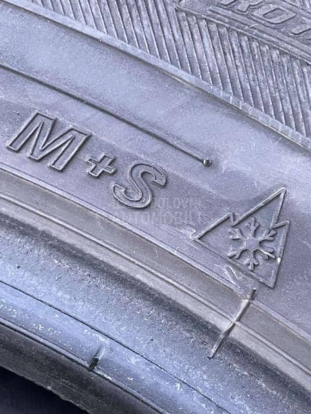 Falken 225/55 R19 Zimska