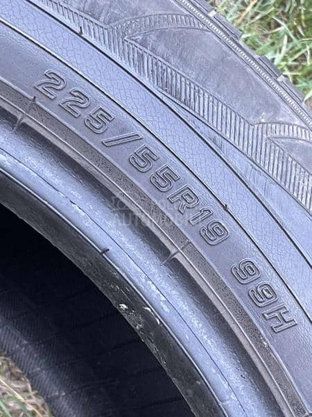 Falken 225/55 R19 Zimska