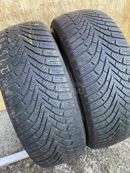 Sailun 215/65 R16 Zimska