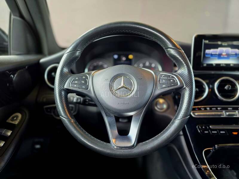Mercedes Benz GLC 220 4 MATIC 9G-TRONIC