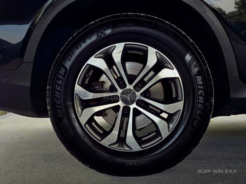 Mercedes Benz GLC 220 4 MATIC 9G-TRONIC