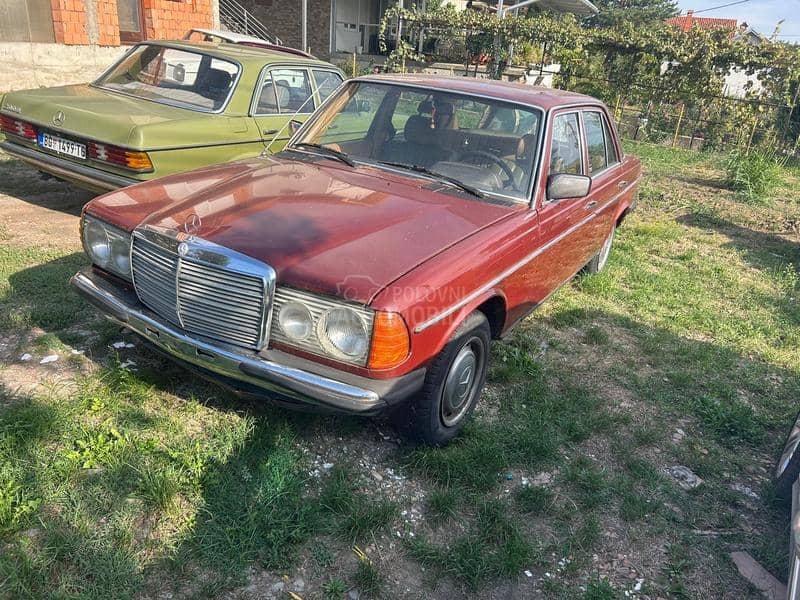 Mercedes Benz E 240 W123