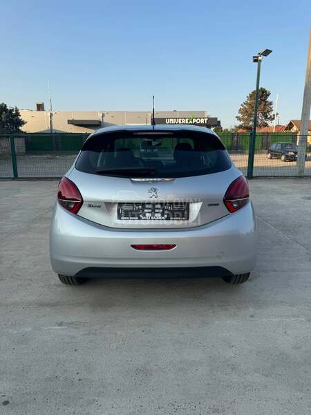 Peugeot 208 1.6 HDI