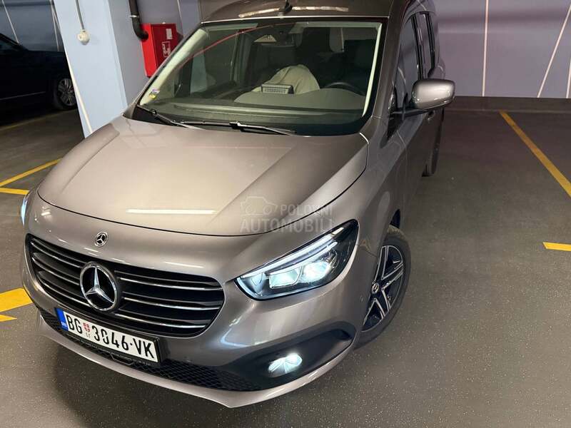 Mercedes Benz T Klasa 180