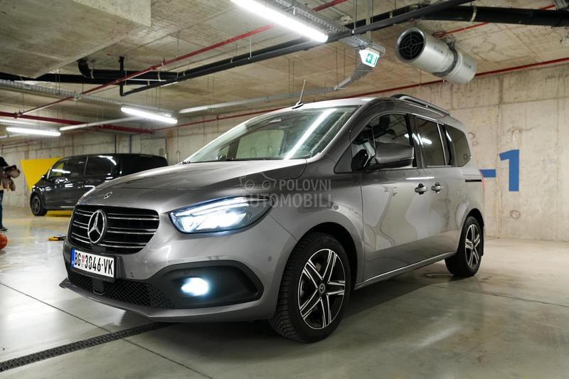 Mercedes Benz T Klasa 180