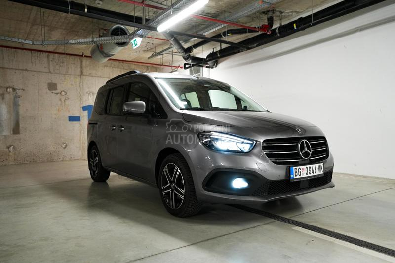 Mercedes Benz T Klasa 180