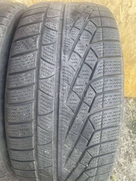 Pirelli 255/40 R19 Zimska