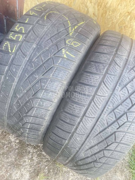 Pirelli 255/40 R19 Zimska