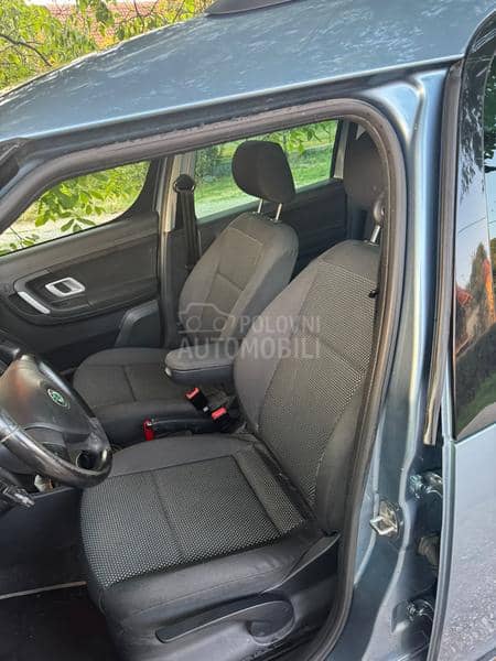 Škoda Roomster 