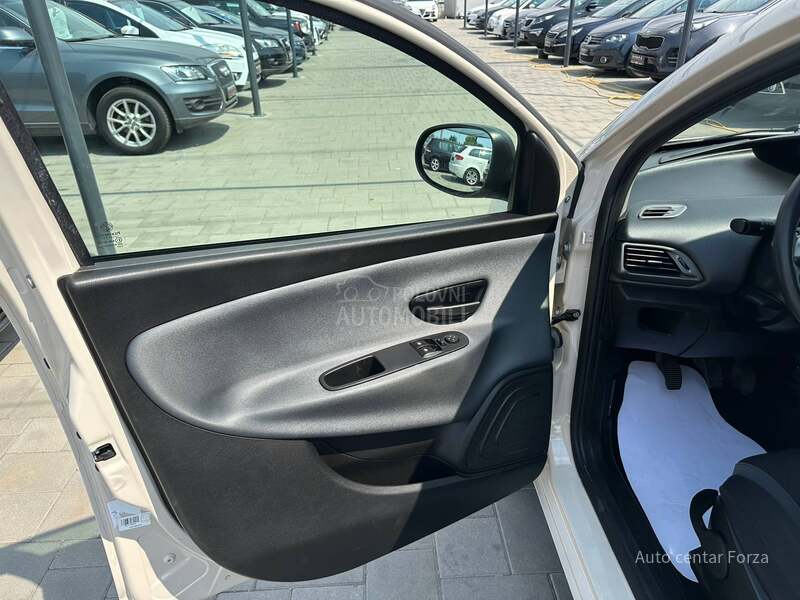 Lancia Ypsilon N O V, N O V, N O V