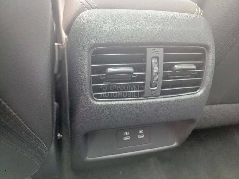 Nissan Qashqai 1.3CVT 158 TEKNA BOS