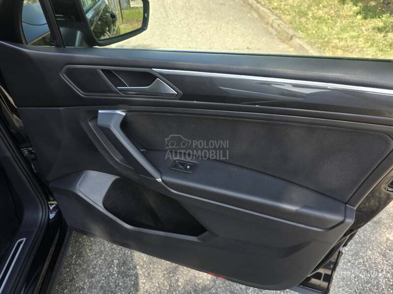 Volkswagen Tiguan R LINE  2.0TDI DSG