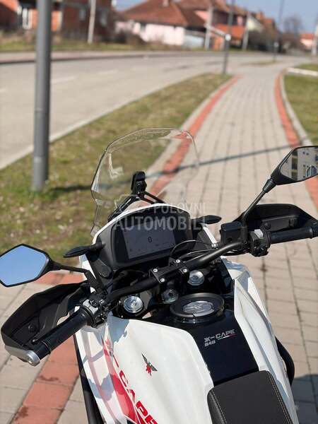 Moto Morini X CAPE 650