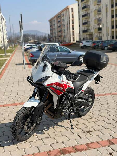 Moto Morini X CAPE 650