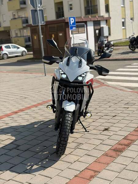 Moto Morini X CAPE 650