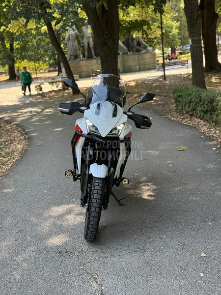 Moto Morini X CAPE 650