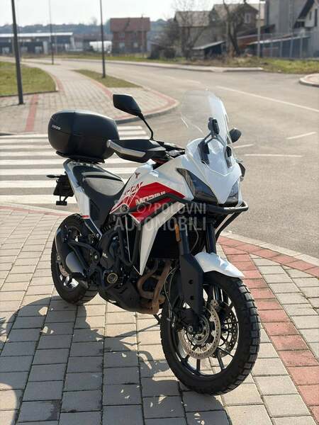 Moto Morini X CAPE 650