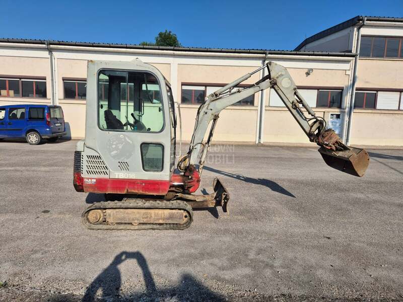 Takeuchi TB 016