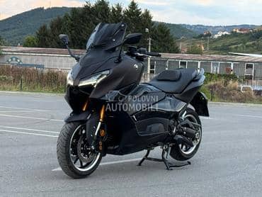 Yamaha T Max TECH MAX 2025