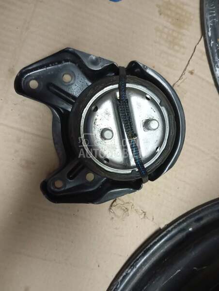 nosač menjača za 280cdi4matic