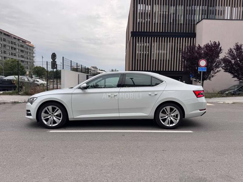 Škoda Superb MATRIX