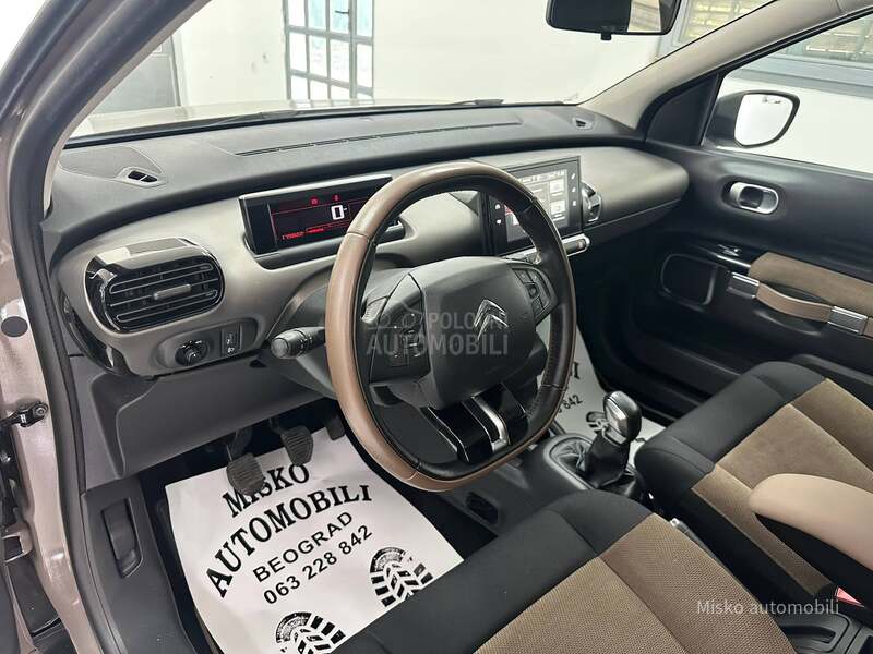 Citroen C4 Cactus 1.2 i Led Kam Pano