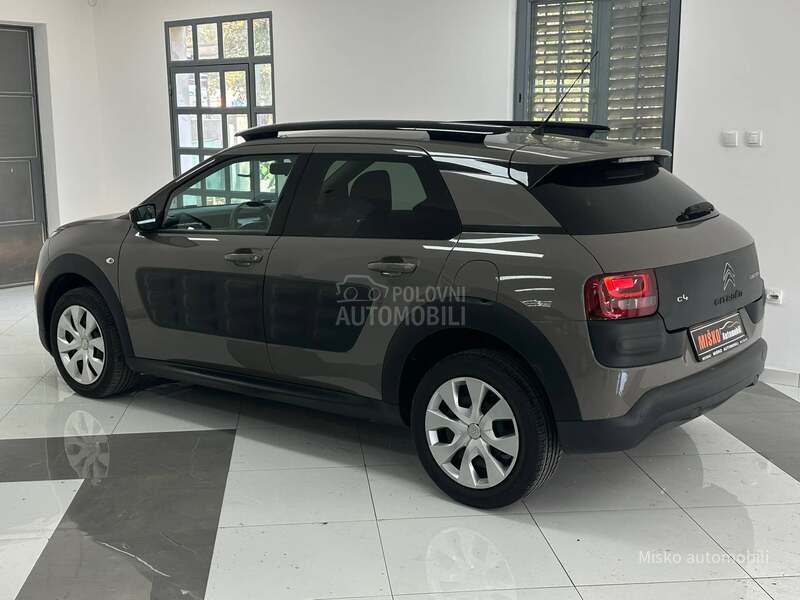 Citroen C4 Cactus 1.2 i Led Kam Pano