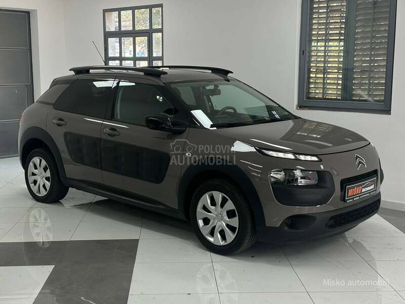 Citroen C4 Cactus 1.2 i Led Kam Pano