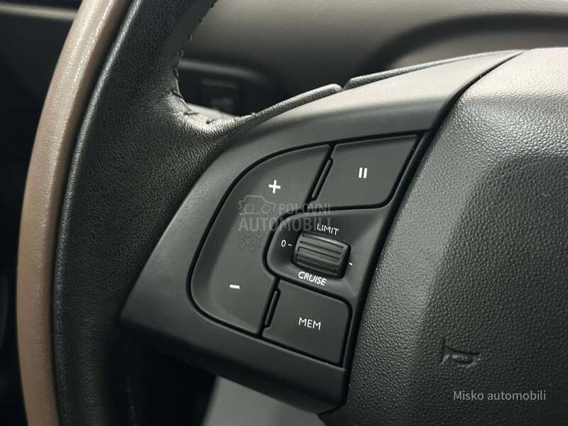 Citroen C4 Cactus 1.2 i Led Kam Pano