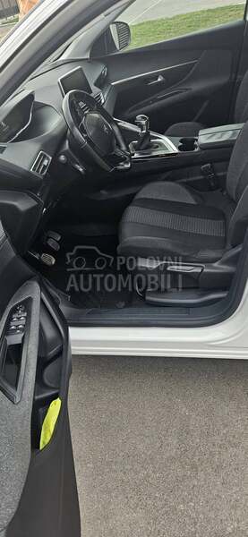 Peugeot 3008 ZimskeGume,Serv,Reg