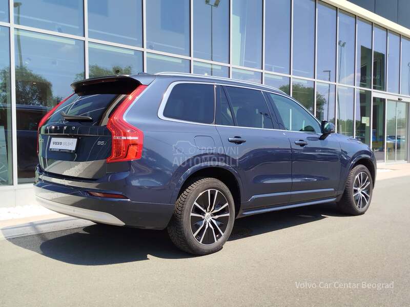 Volvo XC90 B5 AWD MOMENTUM PRO