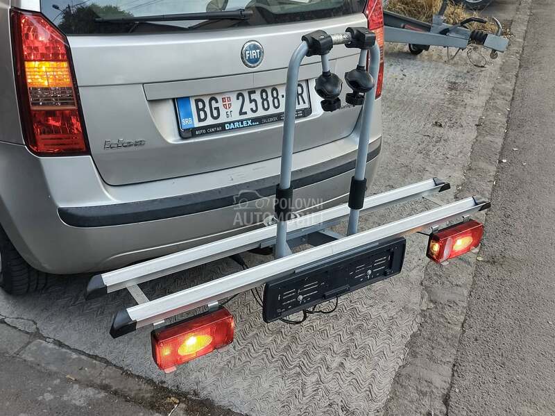 Nosac za 2 bicikle za kuku