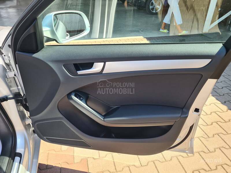 Audi A4 2.0 TDI PREMIUM