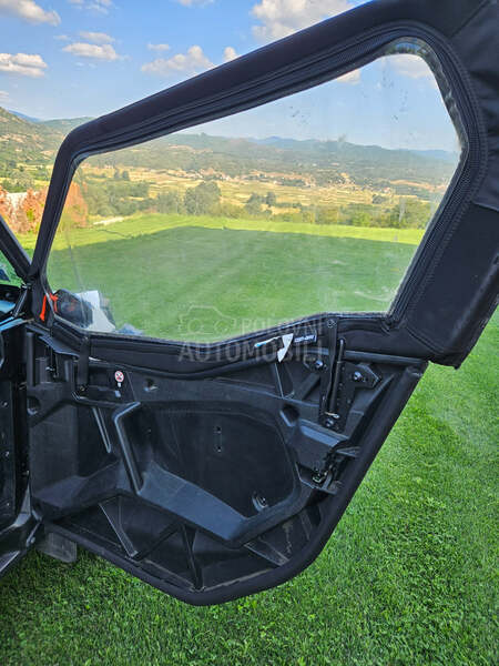 Can-Am MAVERICK GUSENICE
