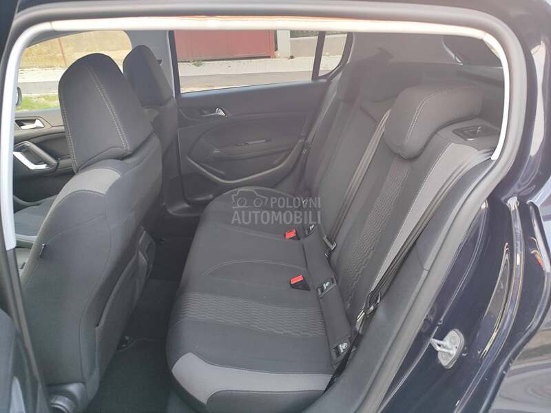 Peugeot 308 1.2
