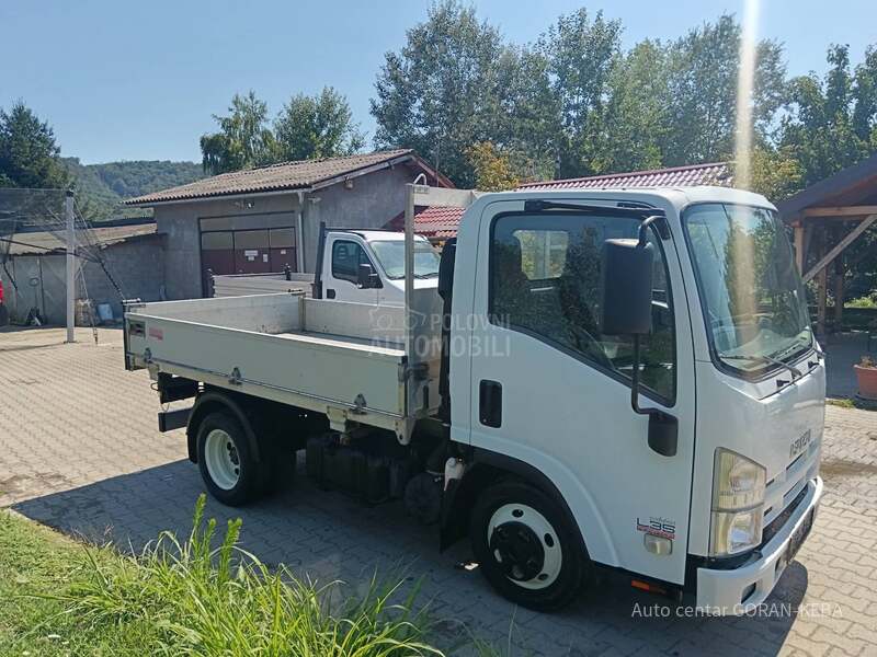 Isuzu NLR85A