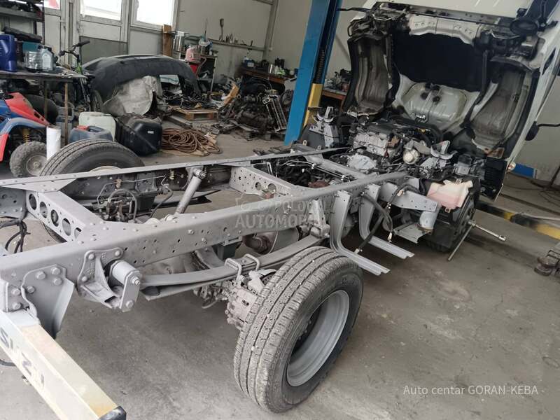 Isuzu NLR85A