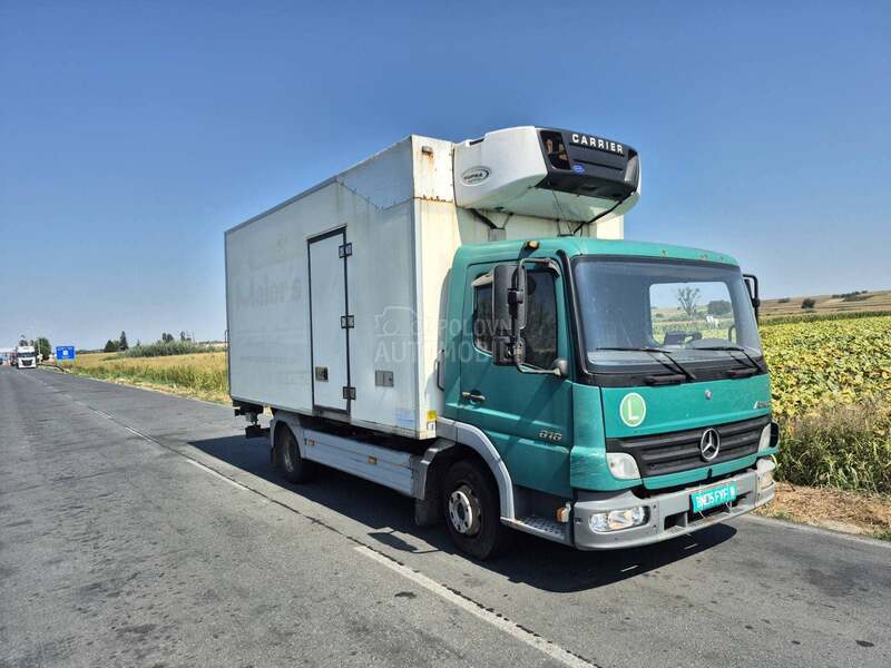 Mercedes Benz 818