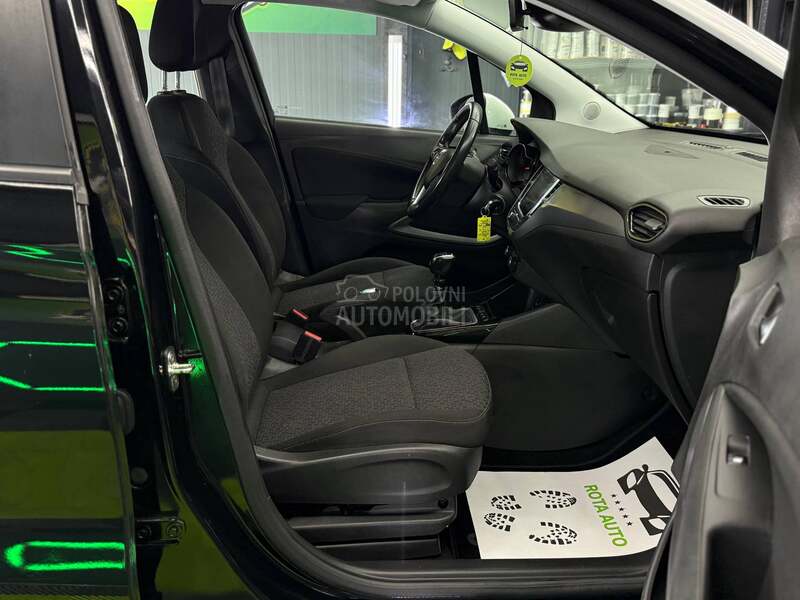 Opel Crossland X  1.5D/fabričko stanje