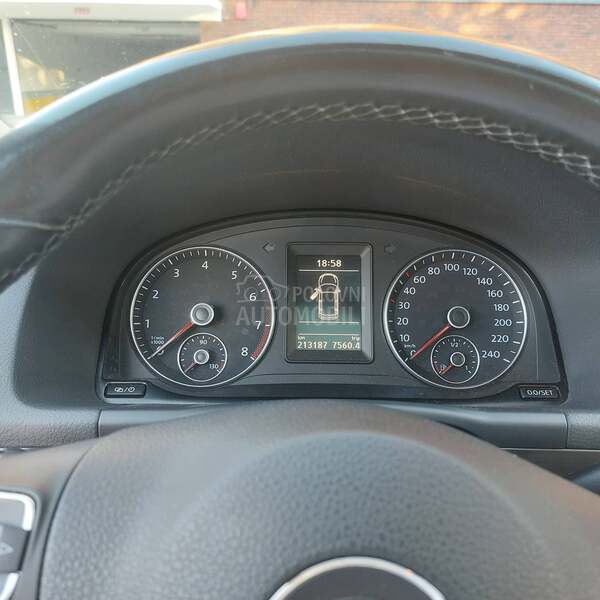 Volkswagen Touran 1.2 tsi 7 sedista