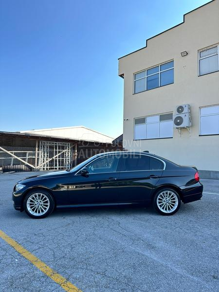 BMW 318 D/NAV/ŠIBER/XENON