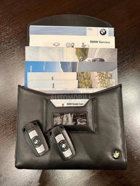 BMW 318 D/NAV/ŠIBER/XENON