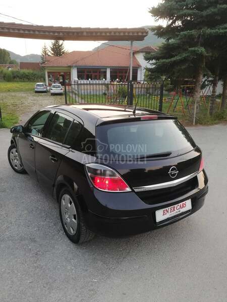 Opel Astra H 