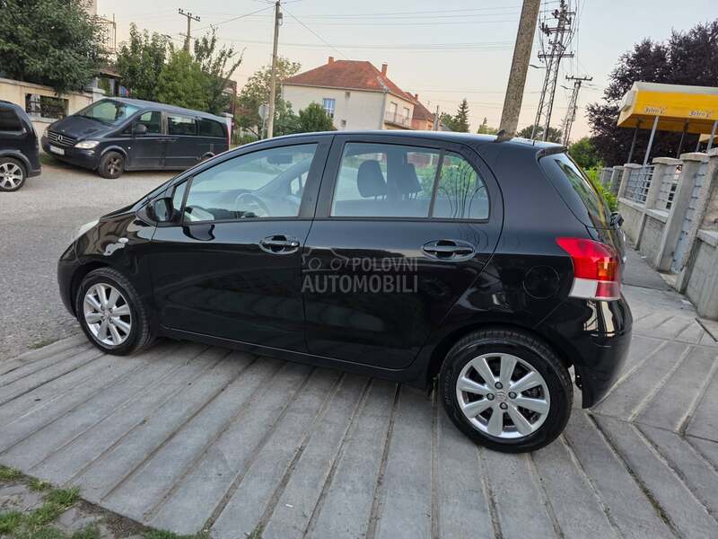 Toyota Yaris 1.5.7.6.0.0 k.m