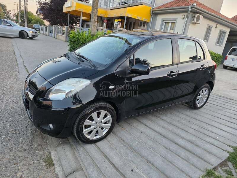 Toyota Yaris 1.5.7.6.0.0 k.m