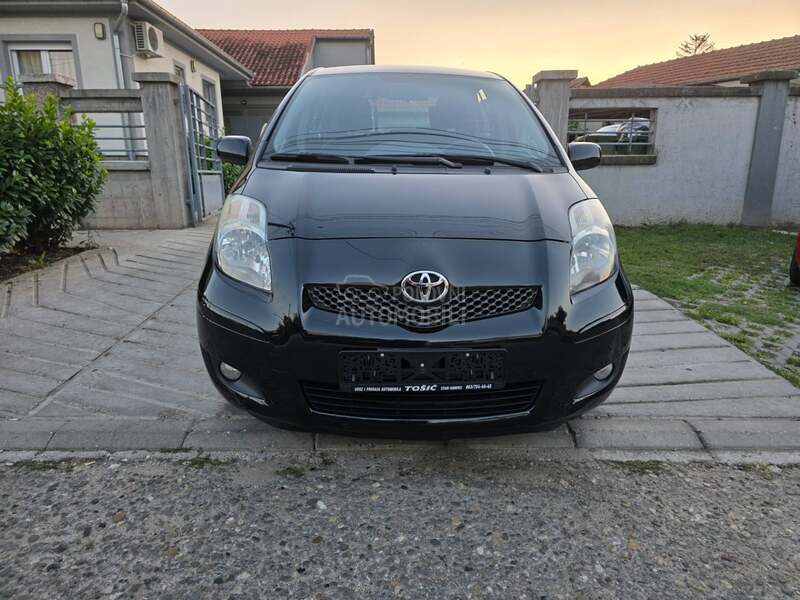 Toyota Yaris 1.5.7.6.0.0 k.m