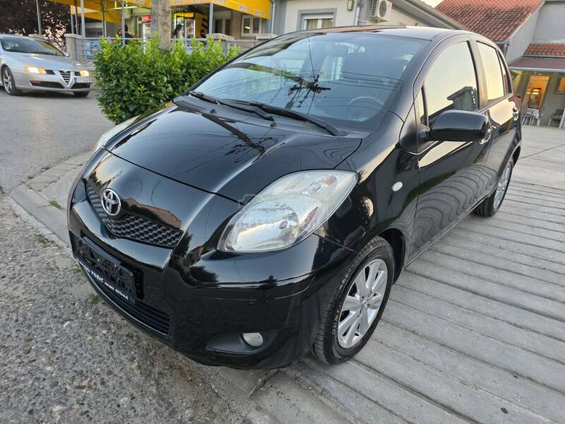 Toyota Yaris 1.5.7.6.0.0 k.m