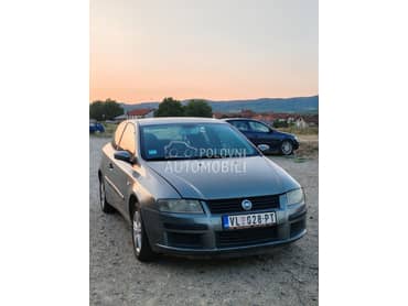Fiat Stilo 1.4 2004. god. -  kompletan auto u delovima