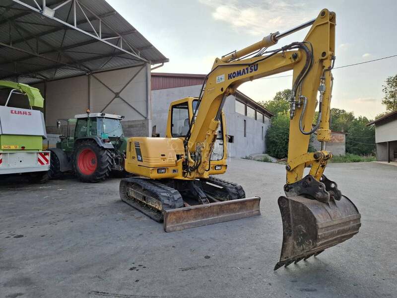 Komatsu PC 75