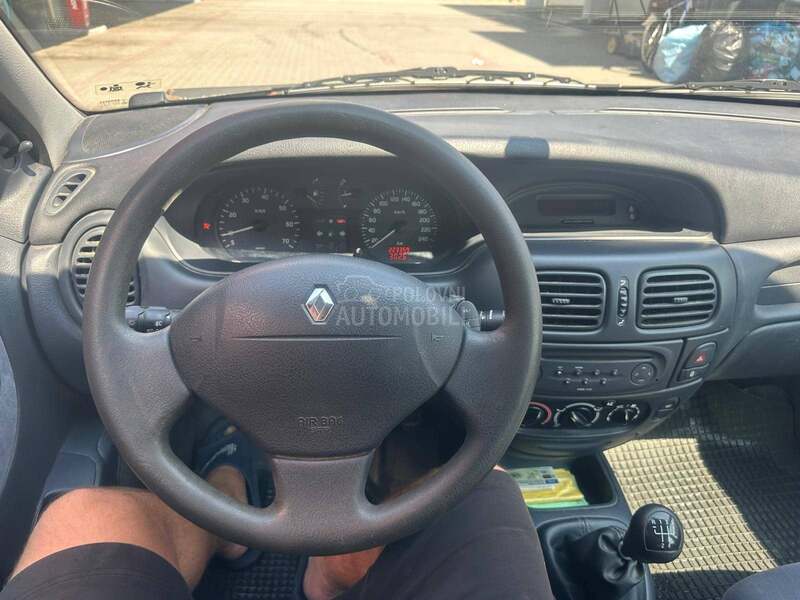 Renault Megane NOVO KES